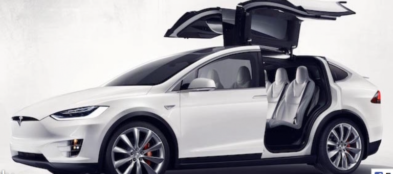 Tesla bán hơn 50 ngàn xe điện trong 2015, đã bán 208 chiếc SUV Model X