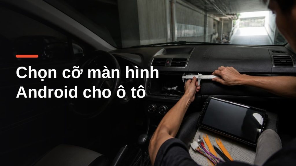 Thợ dùng thước cặp đo hốc taplo trước khi lắp màn hình Android ô tô 10 inch