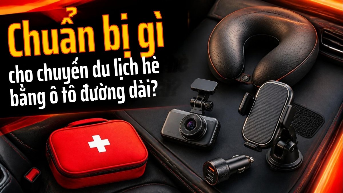 Bộ phụ kiện ô tô chuẩn bị cho chuyến du lịch hè đường dài gồm camera hành trình, giá đỡ điện thoại, gối tựa cổ, sạc nhanh và bộ sơ cứu