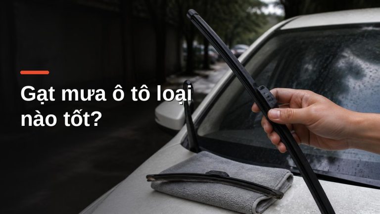 Thay gạt mưa ô tô không xương mới trên kính lái sau cơn mưa