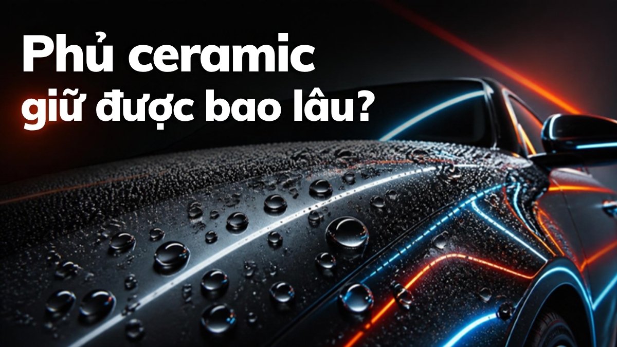 Giọt nước lăn trên bề mặt sơn xe ô tô đã phủ ceramic, minh họa hiệu ứng chống bám nước cho bài phủ ceramic giữ được bao lâu