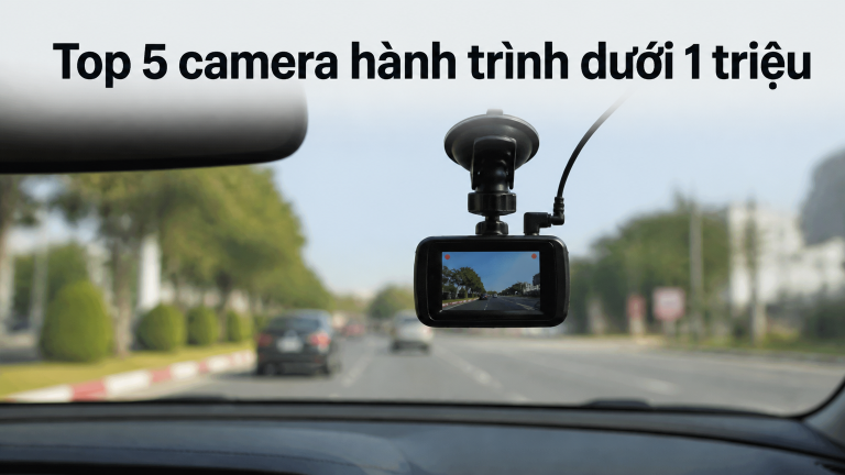 Camera hành trình gắn trên kính lái ô tô, đang ghi hình đường đi